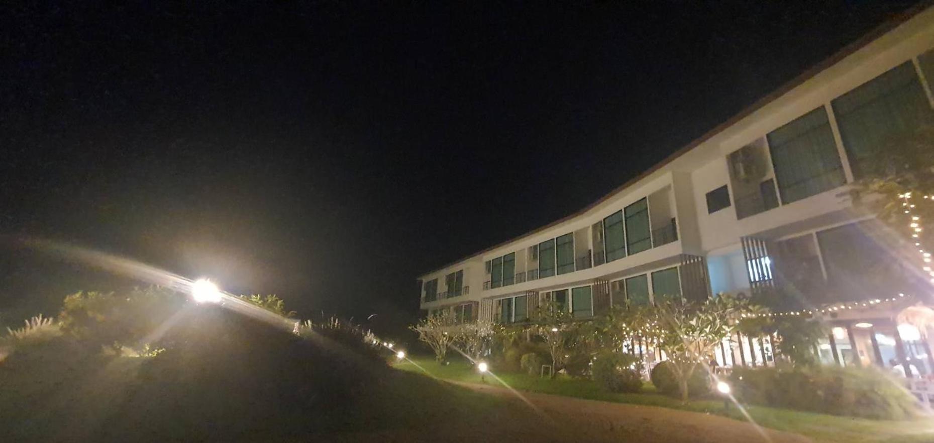 The Beach Resort & Residence - Sha Plus Pathiu Exteriör bild
